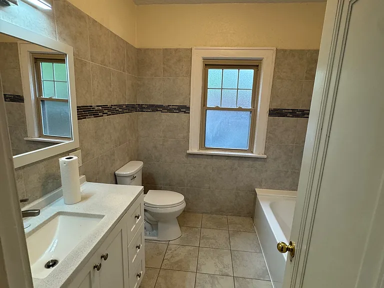 17701 Winslow Rd #1 — Photo 10