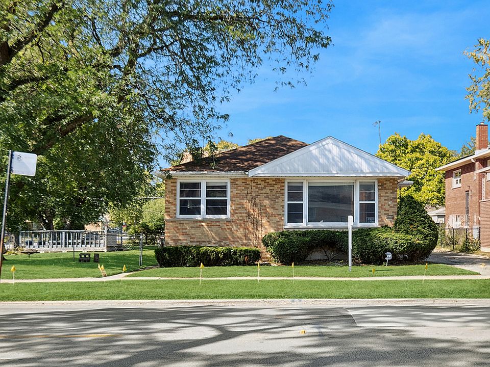 1st image of 8952 S King Dr