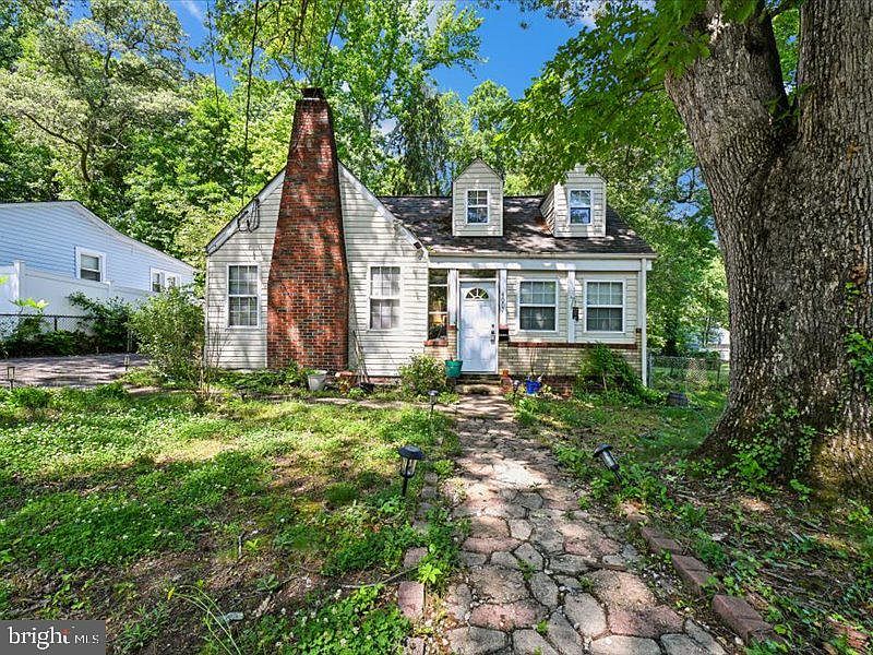 1st image of 4007 Forest Grove Dr
