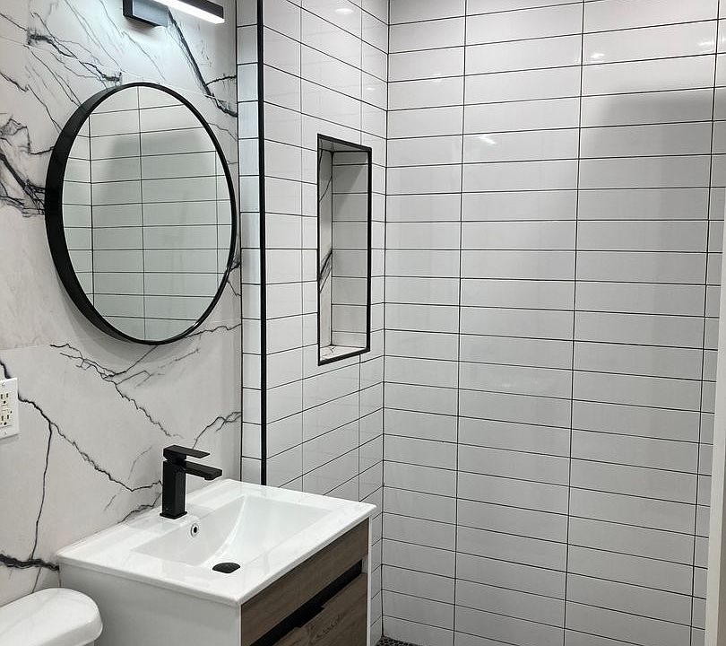 1st image of 808 Crescent St Floor 2