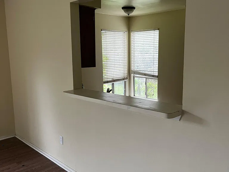 15523 Donnet Ln — Photo 15