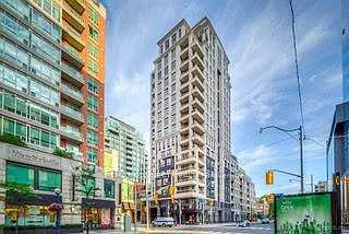 68 Yorkville Ave Photo 1