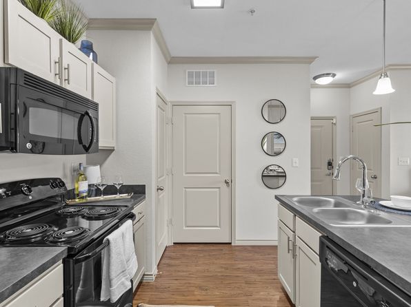 12105 State Highway 151 APT 2307