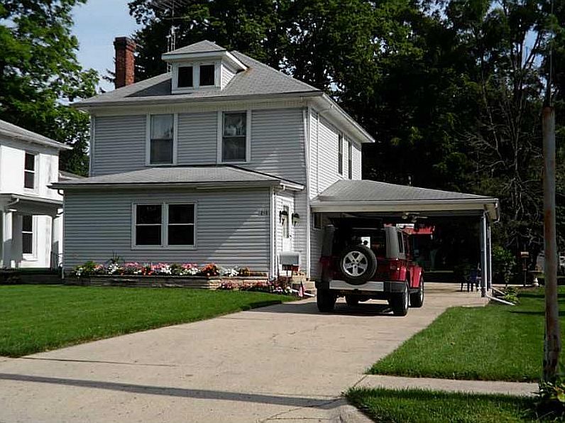 1st image of 210 College St