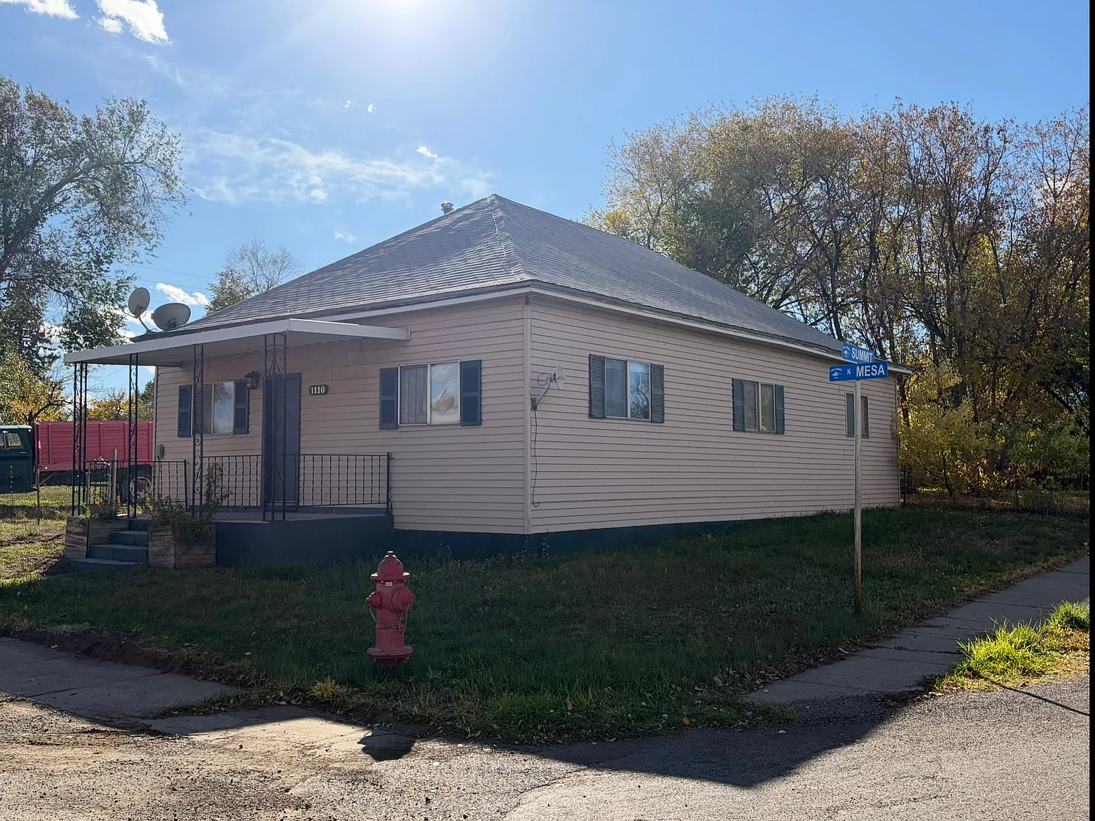 3 bed, 1115 sqft, $1,850 — Photo 1