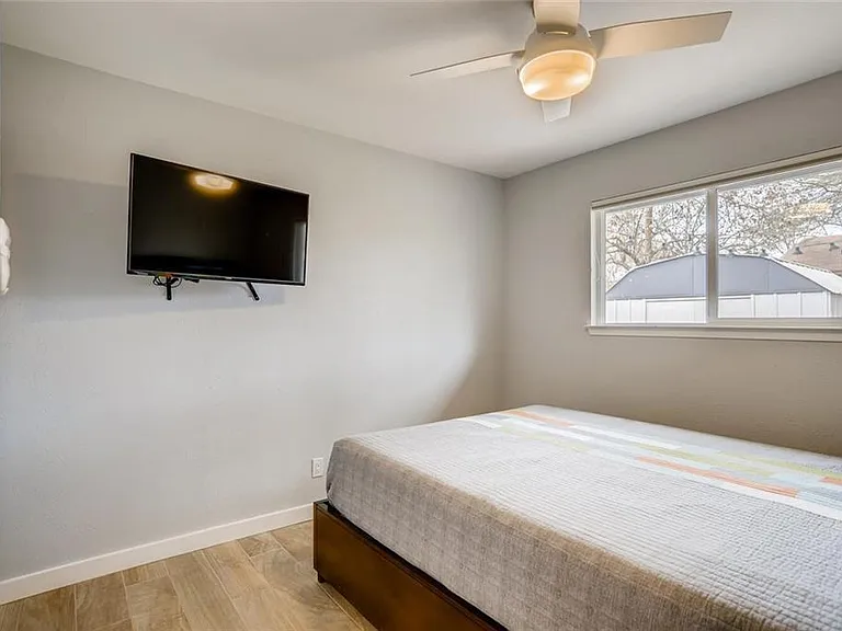 2403 Aldford Dr — Photo 14