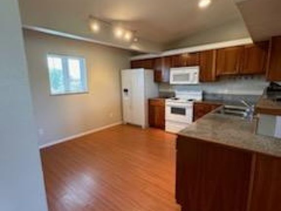 4th image of 513 Jordan Way #4