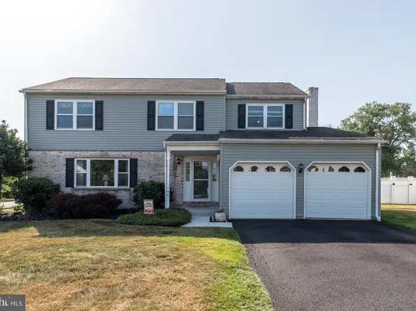 140 Elio Cir, Limerick, PA 19468