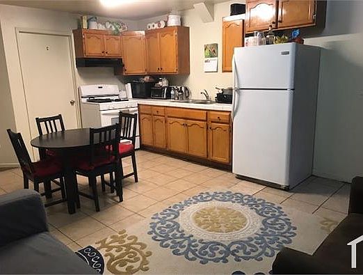 1st image of 5247 Huntington Dr N #2