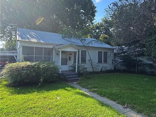 419 N Preston St, Marksville, LA 71351