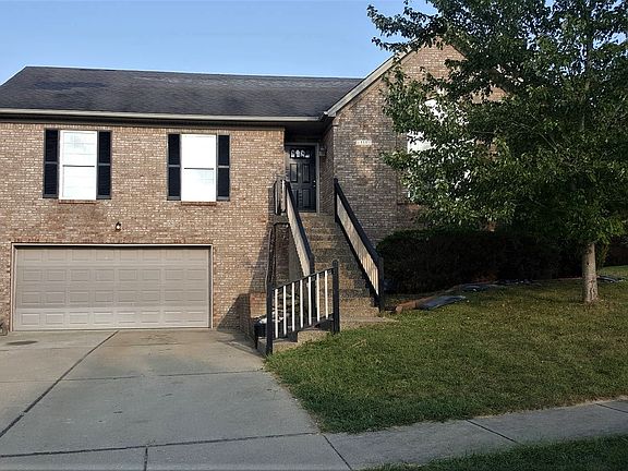 2nd image of 111 Woodfield Cir
