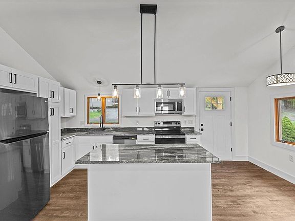 5th image of 4196 St George Road