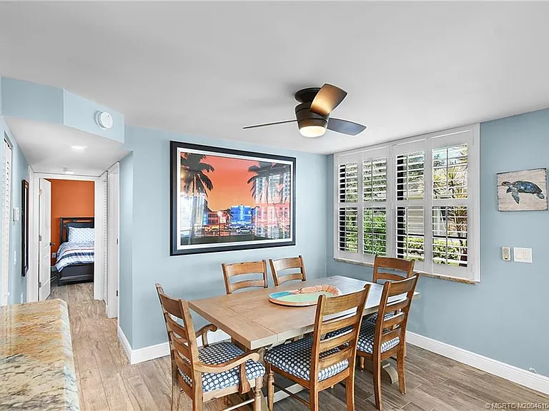 311 NE Golfview Cir — Photo 11