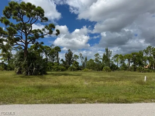 2426 NW 18th Pl, Cape Coral, FL 33993
