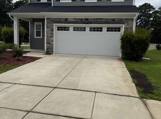 816 Matterhorn Dr, Fuquay Varina, NC 27526