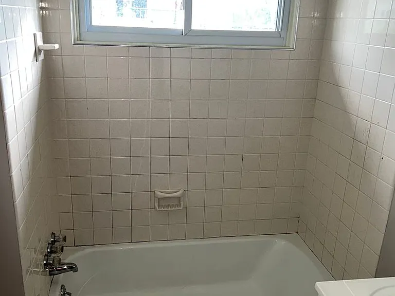 916 Hornick St — Photo 18