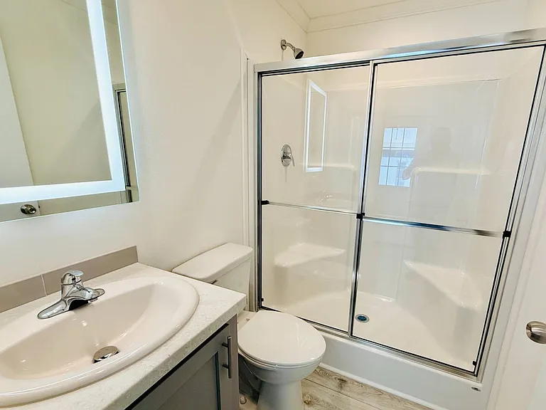 1002 Illinois St SE #33 — Photo 15