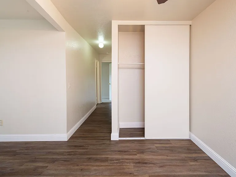 Peppertree Apartments — Photo 41