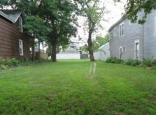 985 Burr St, Saint Paul, MN 55130