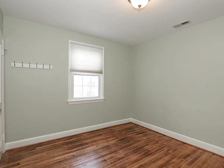 15 W Howell Ave — Photo 22