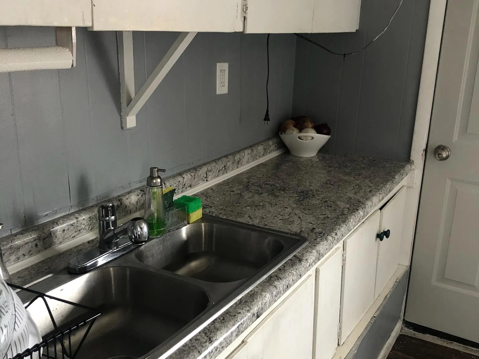 150 Sweetwater St — Photo 3