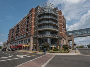 2974 Franciscan Ln, Fairfax, VA 22031