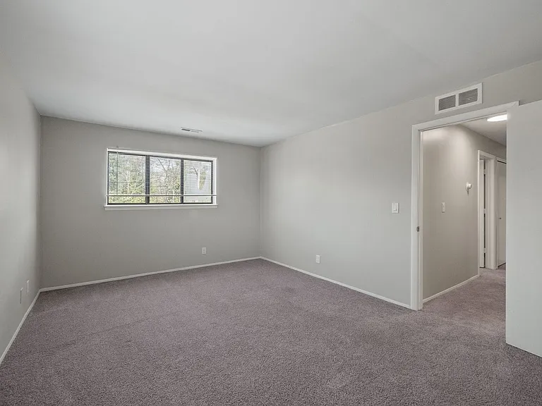 Chalet Villa Lakefront Community — Photo 21