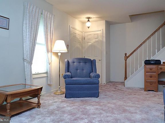 4th image of 102 Homestead Dr