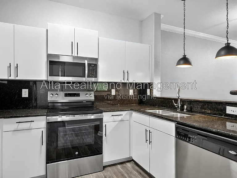 8290 Gate Pkwy #601 — Photo 28