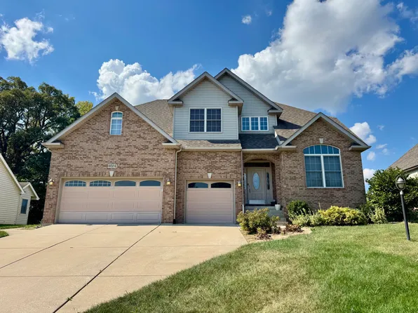9204 Wright St, Merrillville, IN 46410