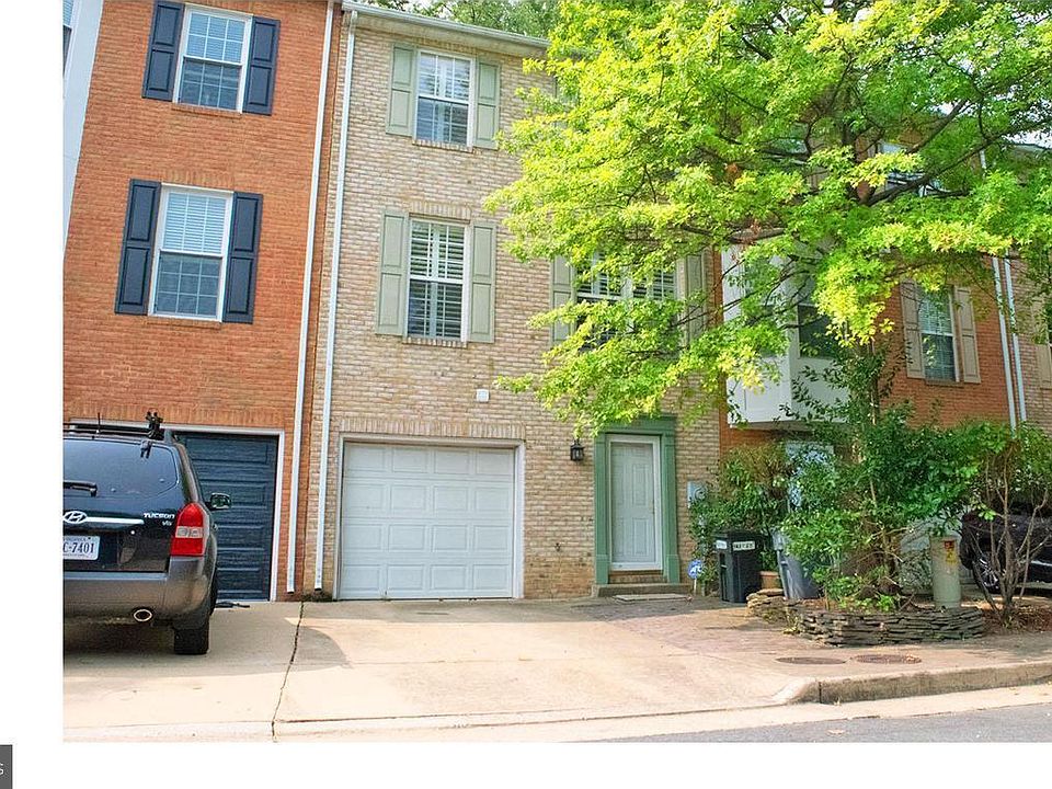 1st image of 118 Sanborn Pl
