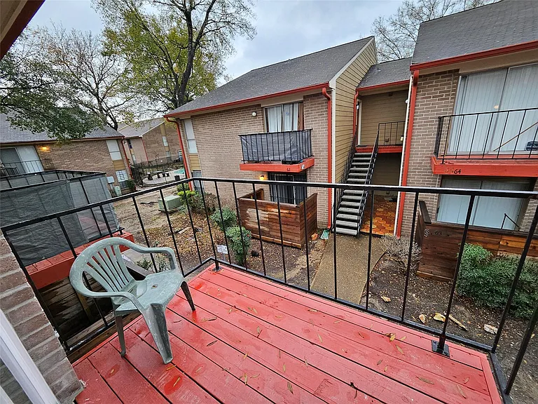 12955 Woodforest Blvd #68 — Photo 16