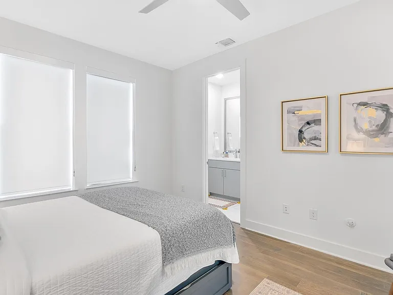 1008 Concordia Ave — Photo 25