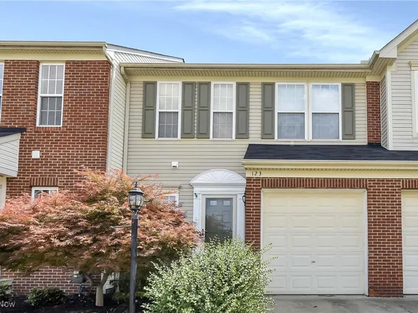 123 Ledgestone Ct, Berea, OH 44017