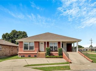 3720 Transcontinental Dr, Metairie, LA 70006