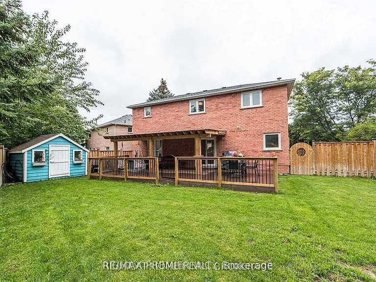 376 Kelly Cres #MAIN — Photo 20