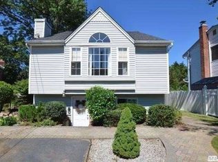 228 Juniper Rd, Kings Park, NY 11754