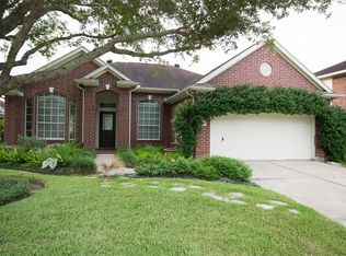 8714 Saratoga Dr, Sugar Land, TX 77479