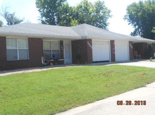 1003 NW 12th St, Bentonville, AR 72712