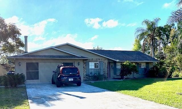1st image of 2461 Tracy Ln