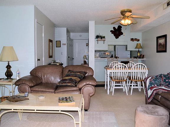 5th image of 107 Wilshire Heights Dr