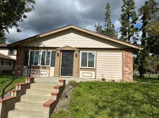 1023 W Calle De Las Estrellas APT 1, Azusa, CA 91702