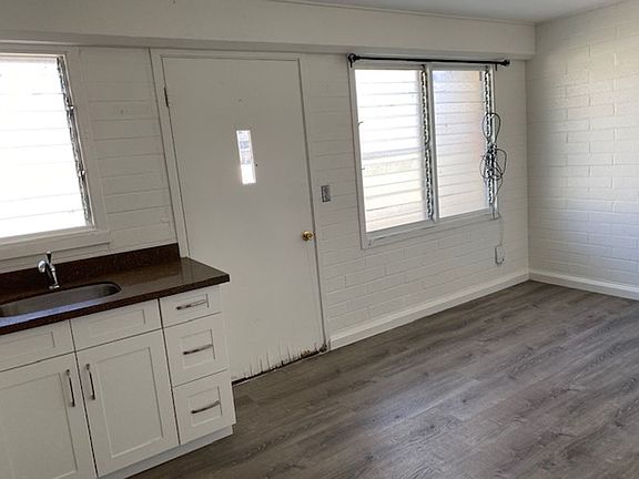 3rd image of 1318 Lunalilo St APT B
