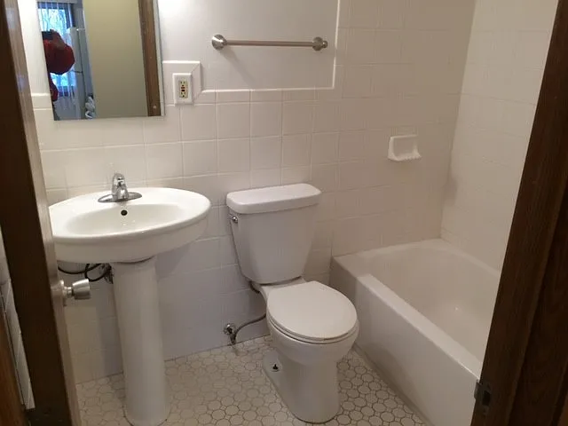 One Richfield, LLC — Photo 8