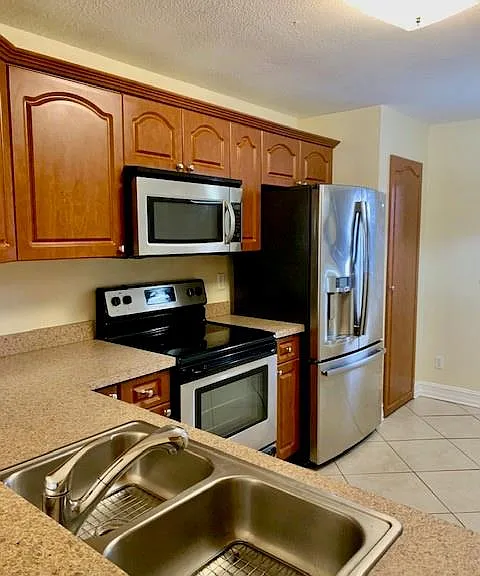 729 Landover Ct #103 — Photo 2