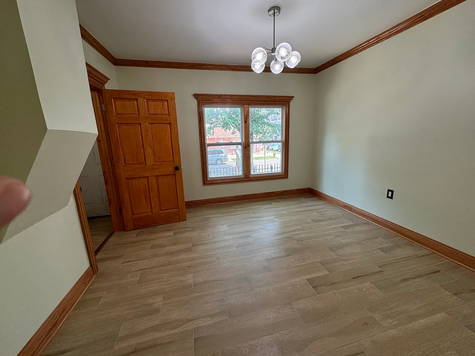 2 bed, 900 sqft, $1,550 — Photo 3