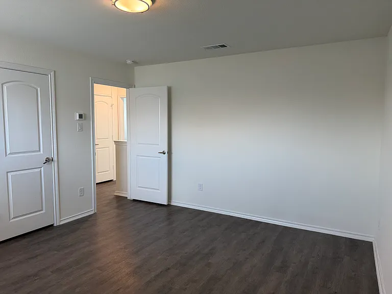 2237 Diamond Dr — Photo 23