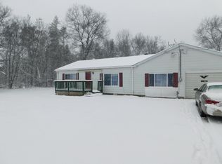 6396 Pine Point Dr, Grayling, MI 49738