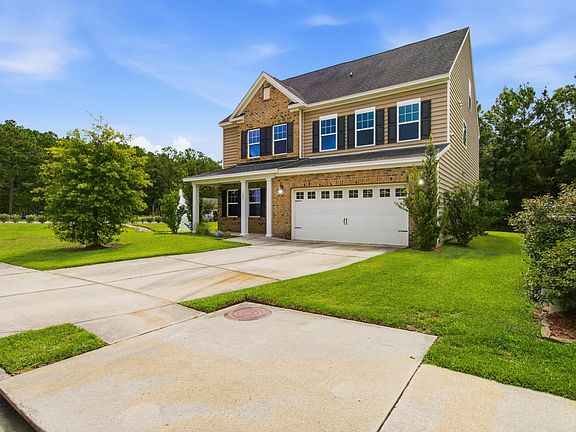3rd image of 1005 Bald Cypress Dr
