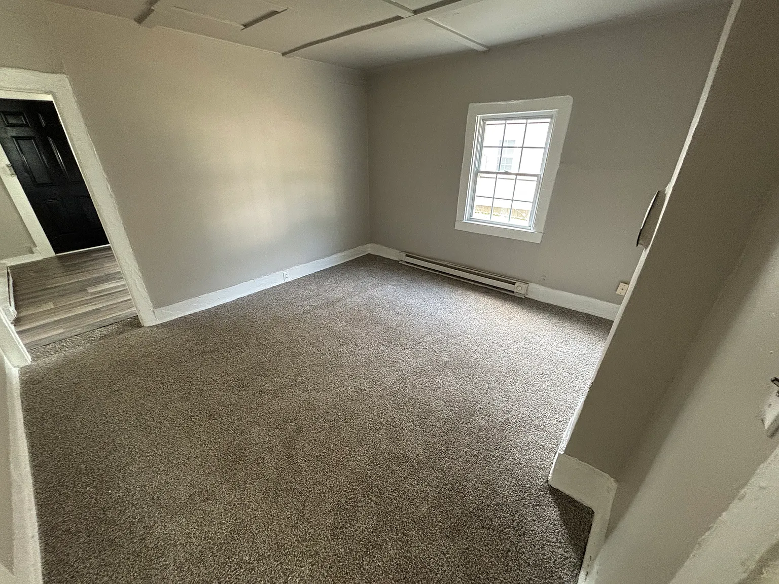 2 bed, 765 sqft, $1,285 — Photo 3